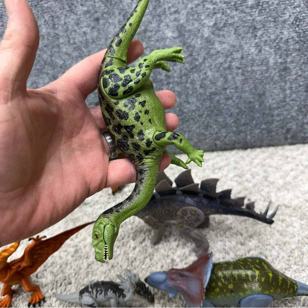 Toy Dinosaur figures huge lot articulating limbs‎